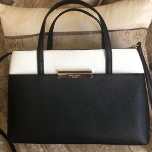 kate spade ♠️ handbag gorgeous black and white